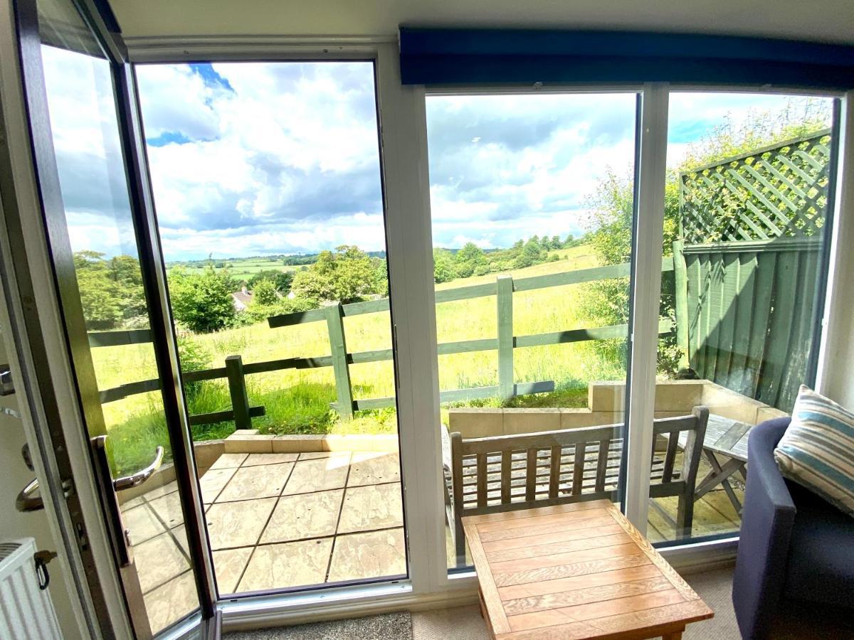 A Secluded Self Contained Country Suite With A View - Parking, Easy Access To Bath كورشام المظهر الخارجي الصورة